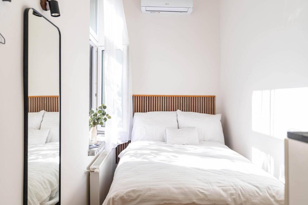Modern Apartment French Balkony บูดาเปสต์ ภายนอก รูปภาพ