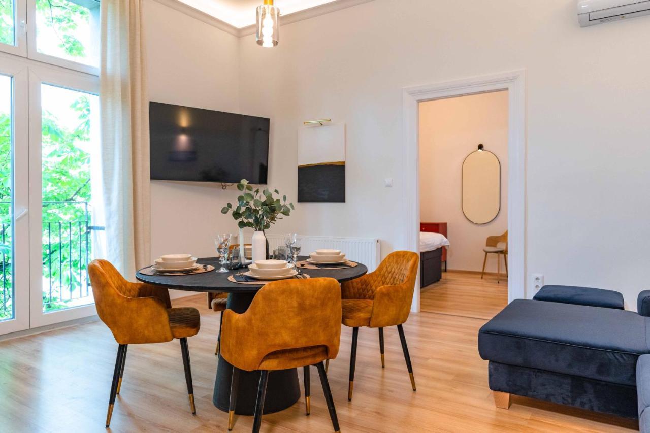 Modern Apartment French Balkony บูดาเปสต์ ภายนอก รูปภาพ